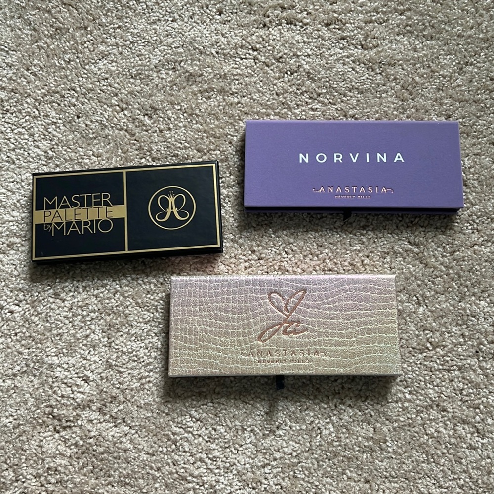 Anastasia eyeshadow palette bundle